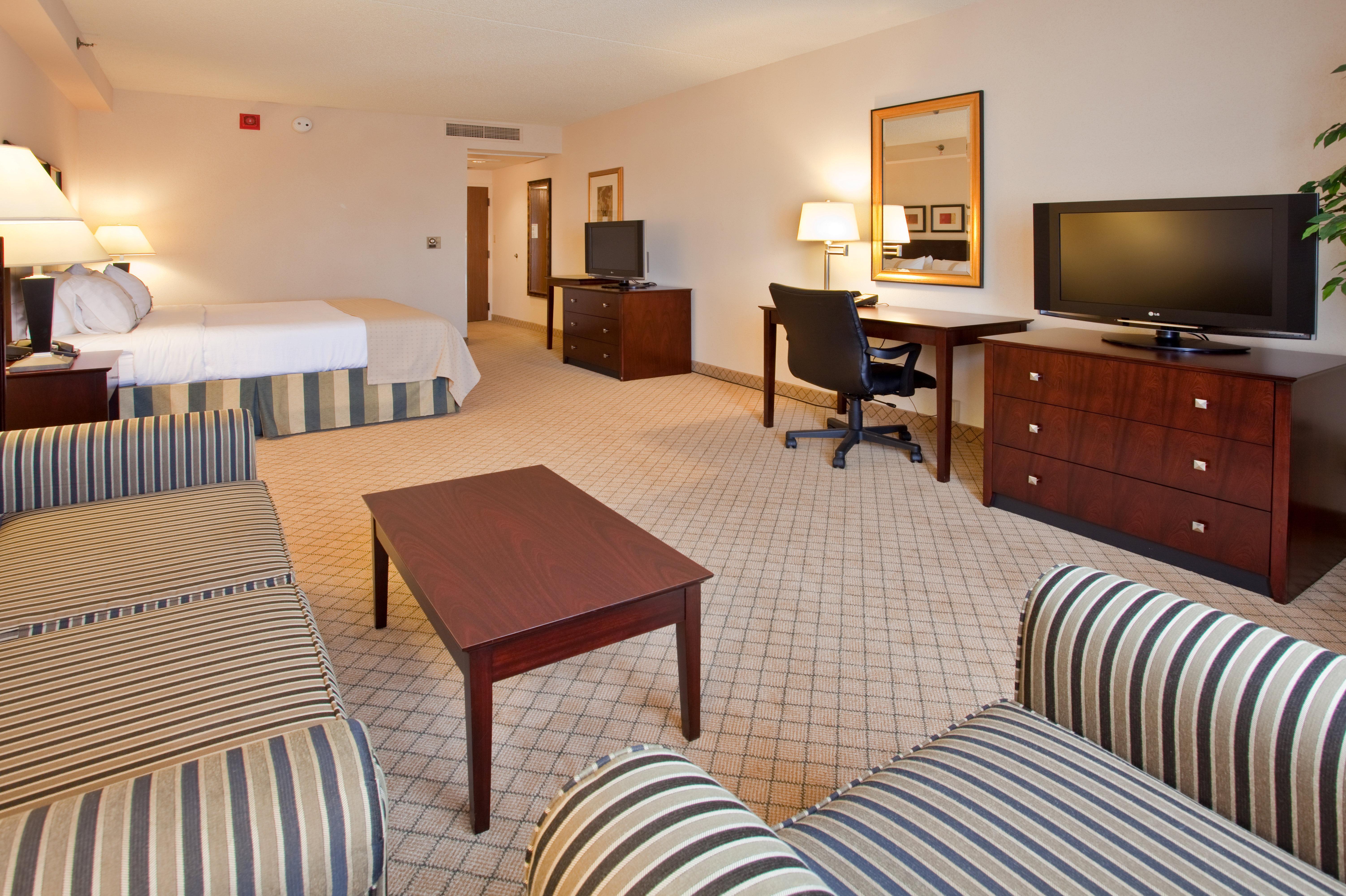 Holiday Inn Hotel & Suites Springfield, An Ihg Hotel Экстерьер фото