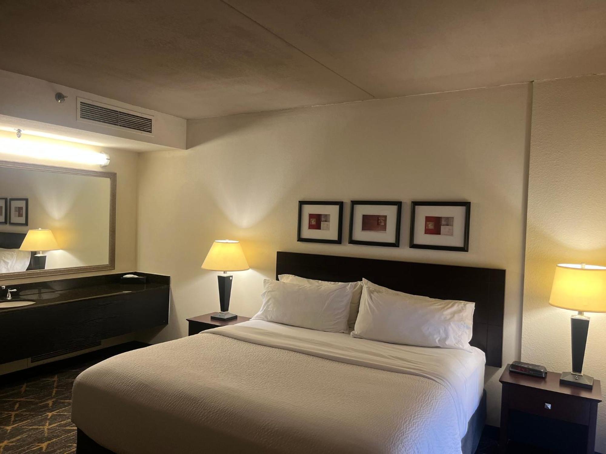Holiday Inn & Suites Springfield-I-44 By Ihg Экстерьер фото