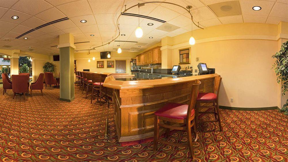 Holiday Inn Hotel & Suites Springfield, An Ihg Hotel Экстерьер фото